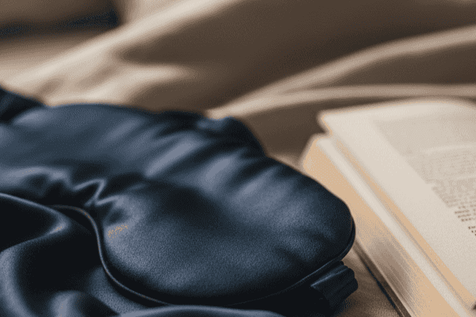 Masque de nuit en soie